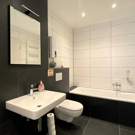 Am Weiher Kategorie 1 *