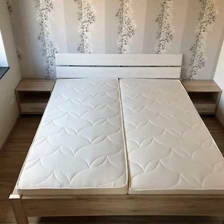 Am Weiher Kategorie 1 *